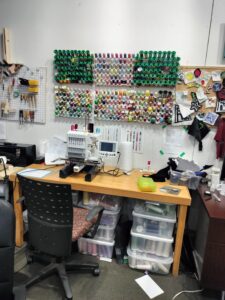Embroidery machine and thread